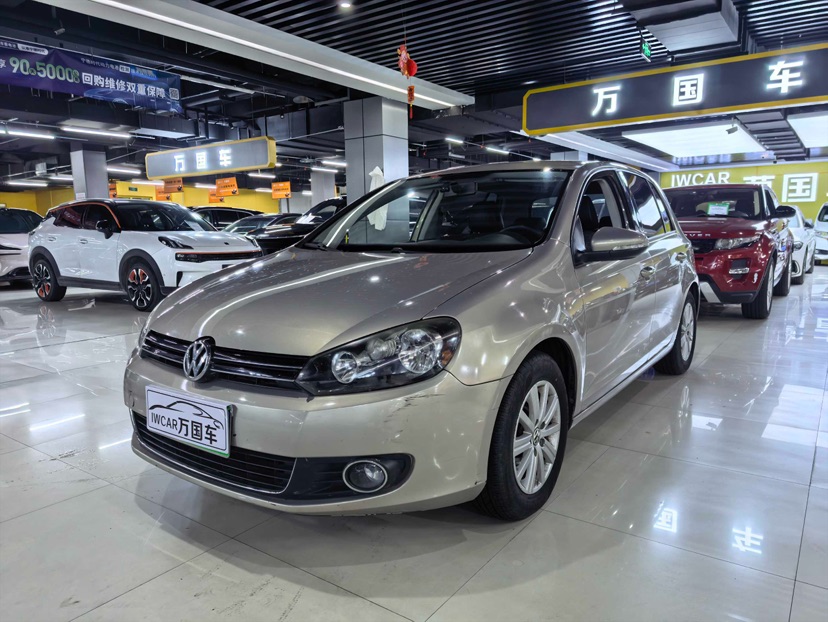 Volkswagen Golf 2013 car image 