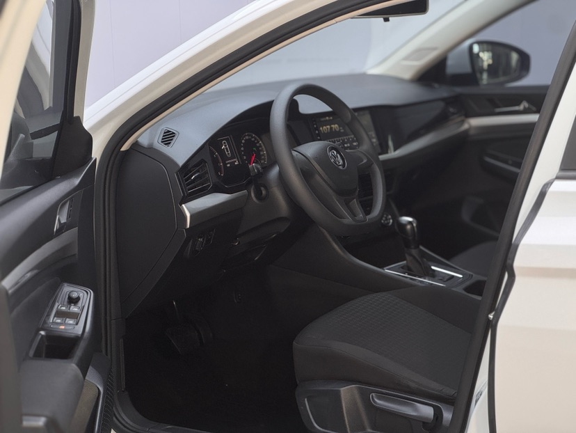 Volkswagen Bora 2019 car image #6