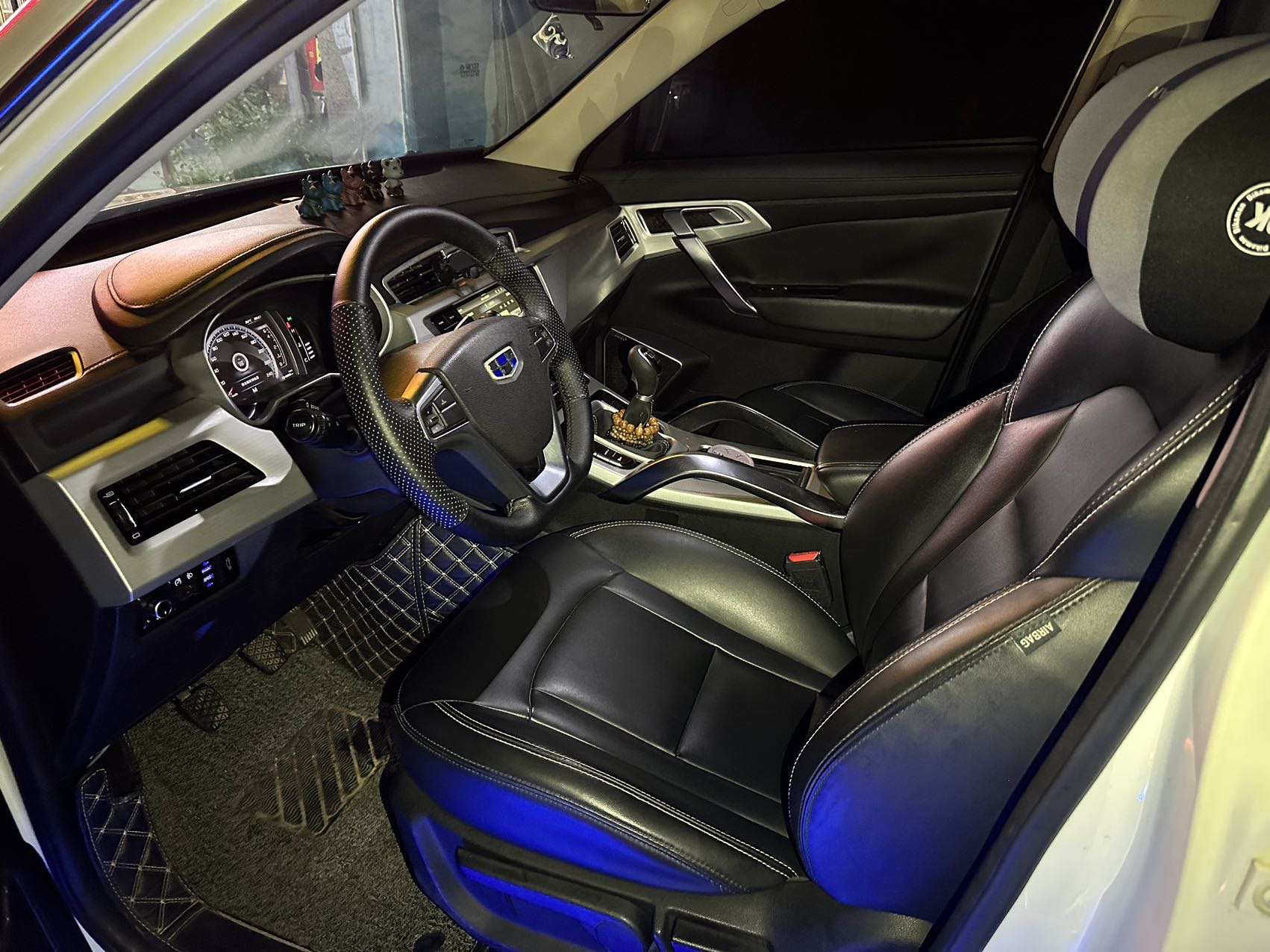 GEELY Boyue 2017 car image #7