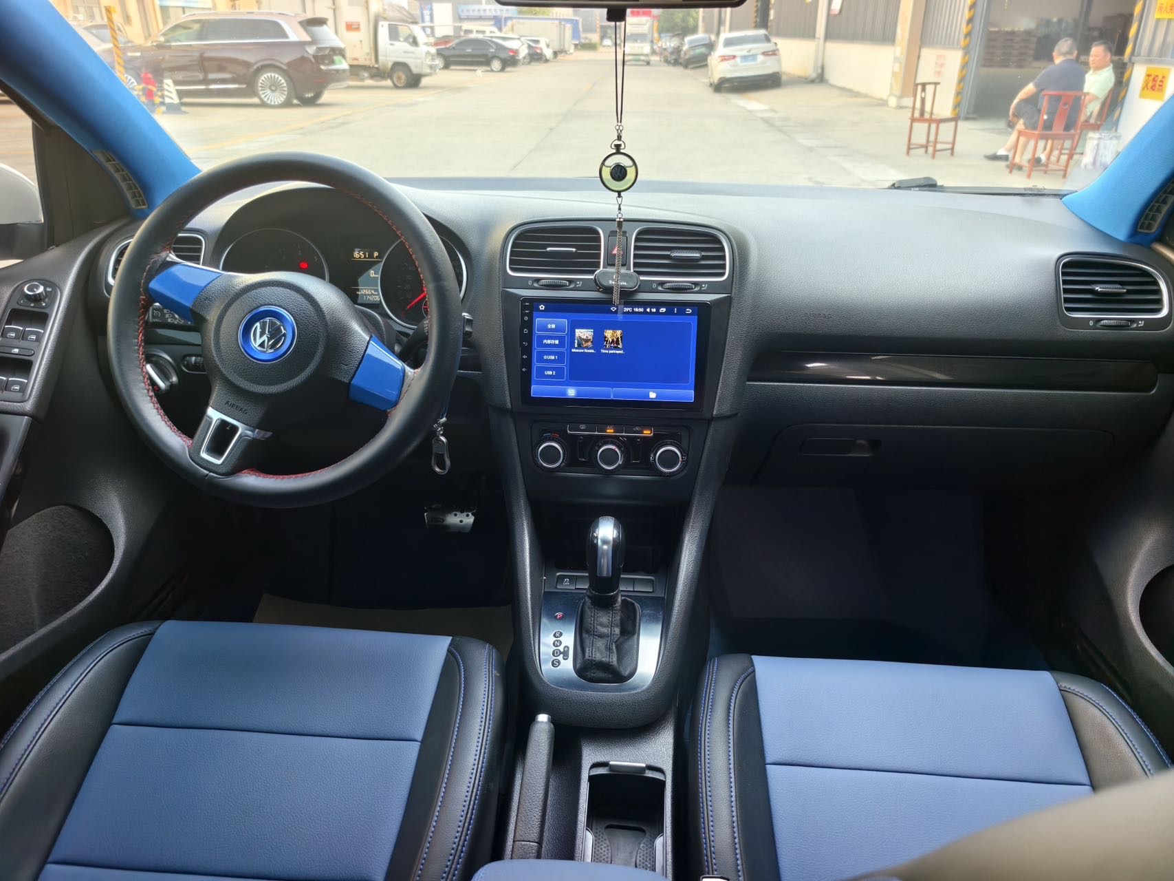 Volkswagen Golf 2014 car image #7