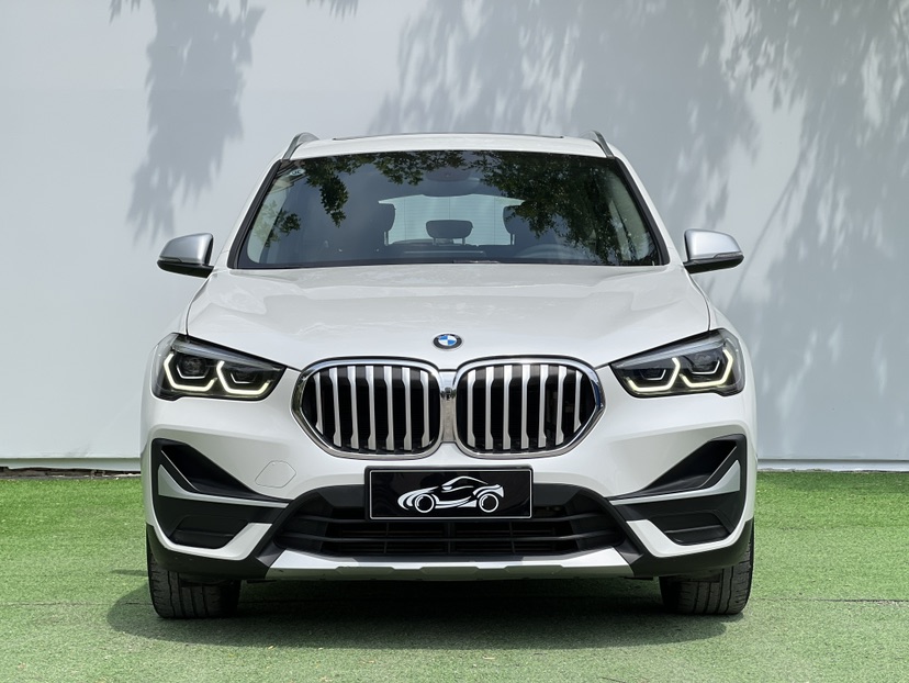 BMW X1 2022 car image #2