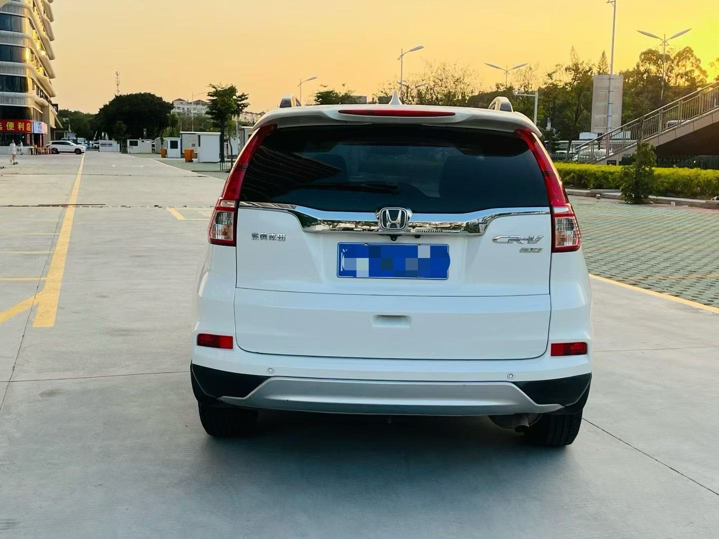 Honda CR-V 2015 #8 Honda CR-V 2015 car image #8