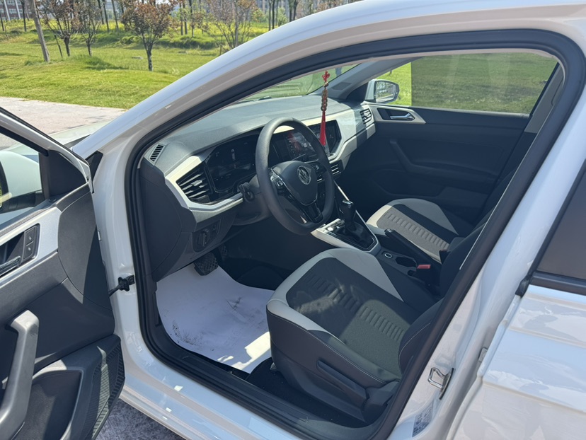 Volkswagen Polo 2023 car image #7