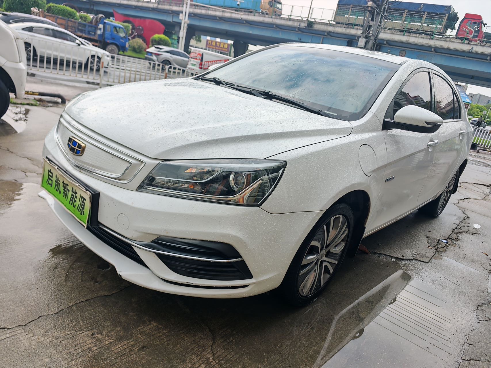 GEELY Emgrand New Energy 2018 car image 
