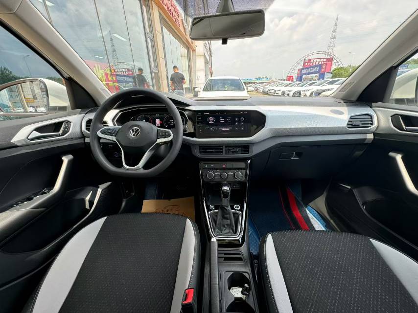 Volkswagen Tacqua 2023 car image #8