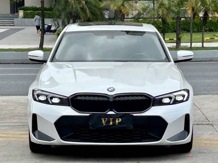 BMW 3 Series 2023 car image #2