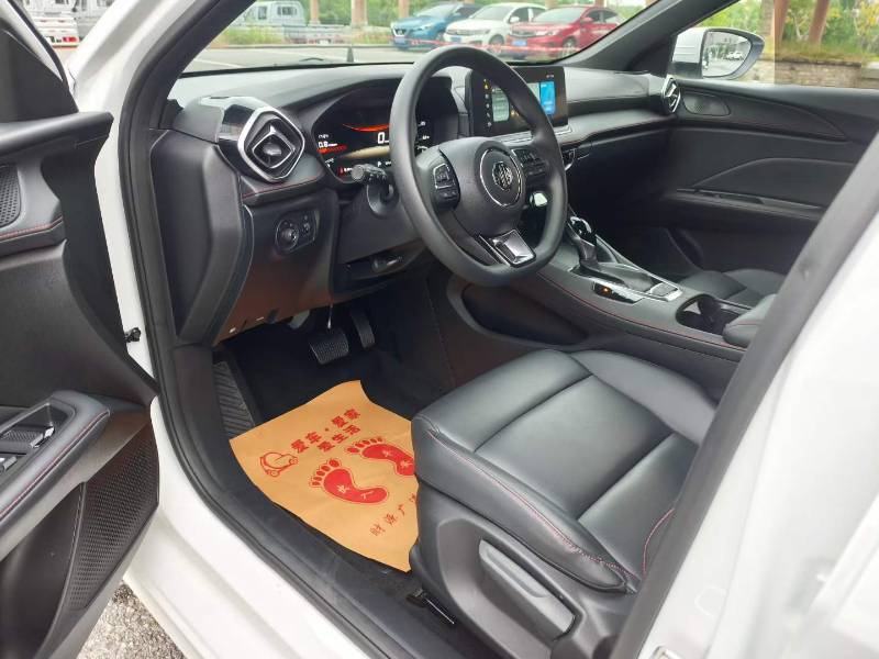 MG 5 2025 car image #4