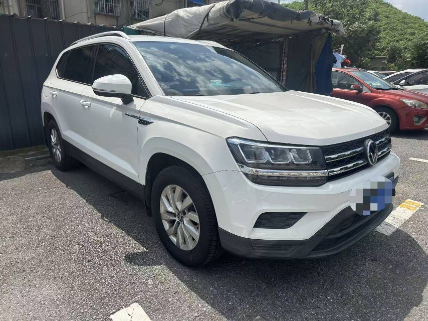 Volkswagen Tharu 2020 car image #2