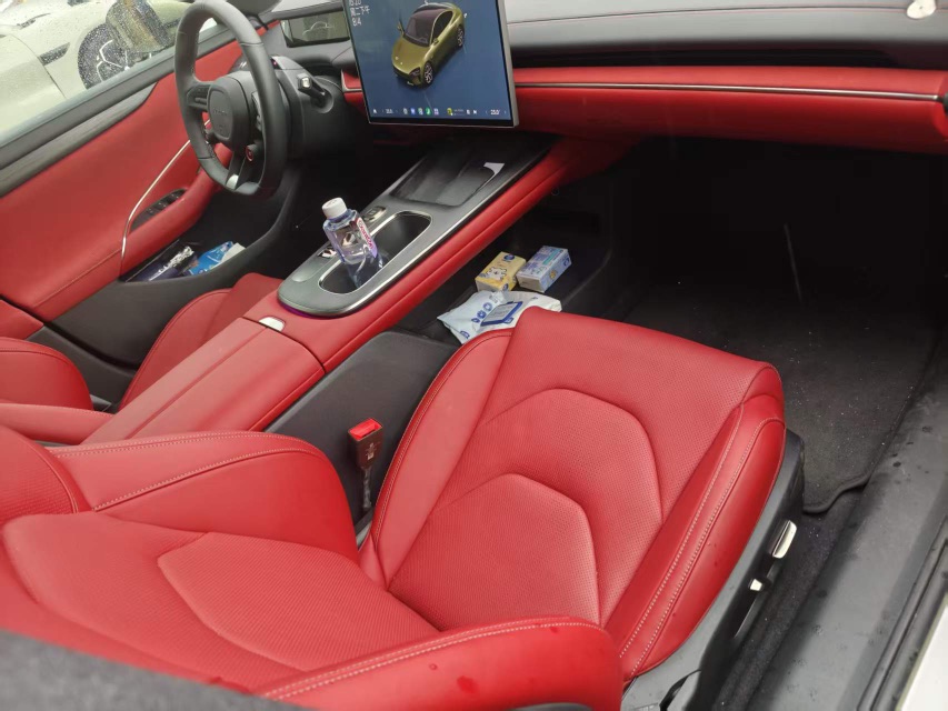 MI SU7 2024 car image #3