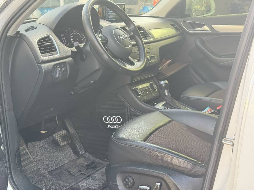 Audi Q3 2019 #4 Audi Q3 2019 car image #4