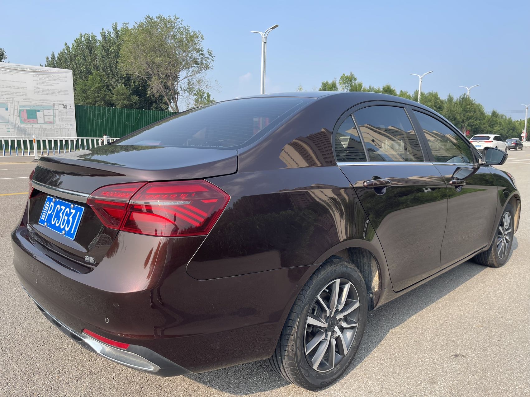 GEELY Emgrand 2019 #6 GEELY Emgrand 2019 car image #6
