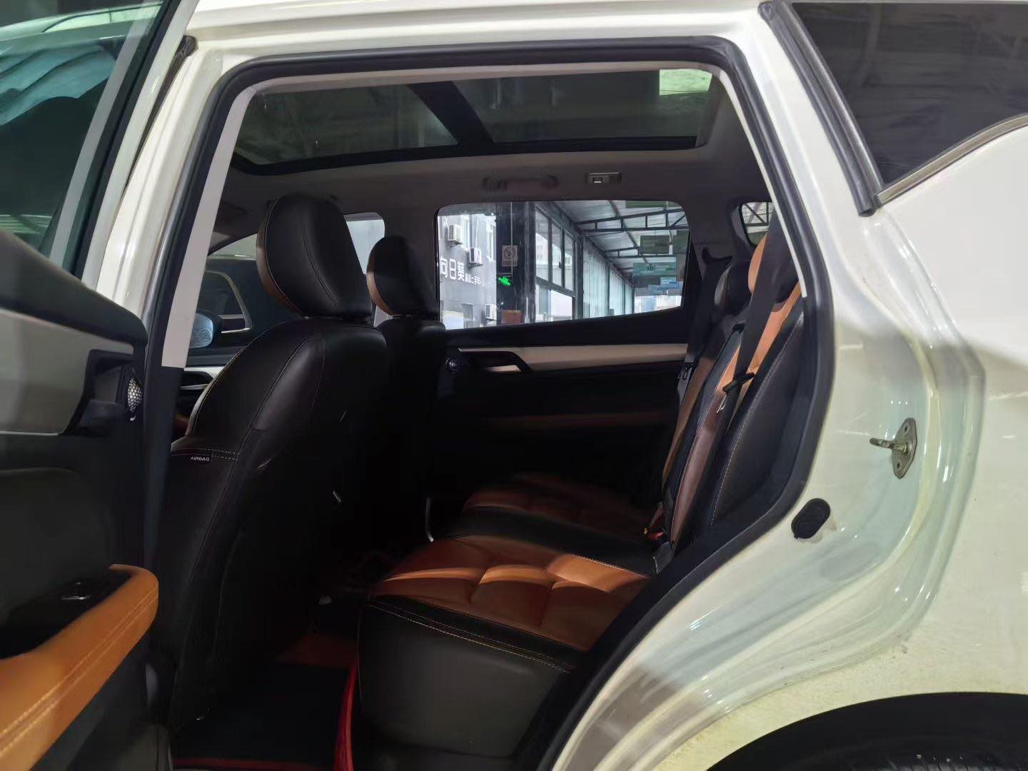 GEELY Vision X6 2019 #3 GEELY Vision X6 2019 car image #3