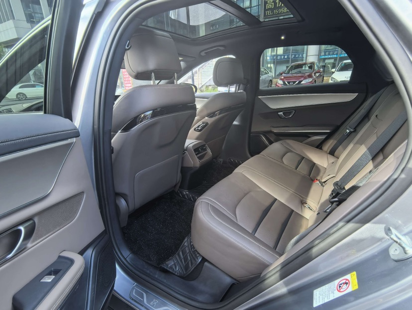 BYD Han 2022 car image #8