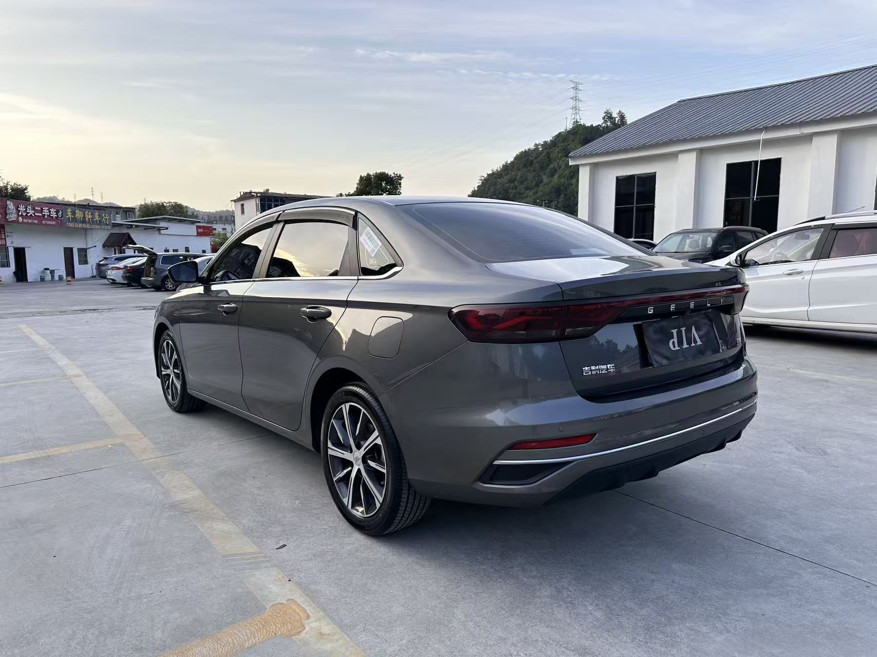 GEELY Emgrand 2023 #9 GEELY Emgrand 2023 car image #9