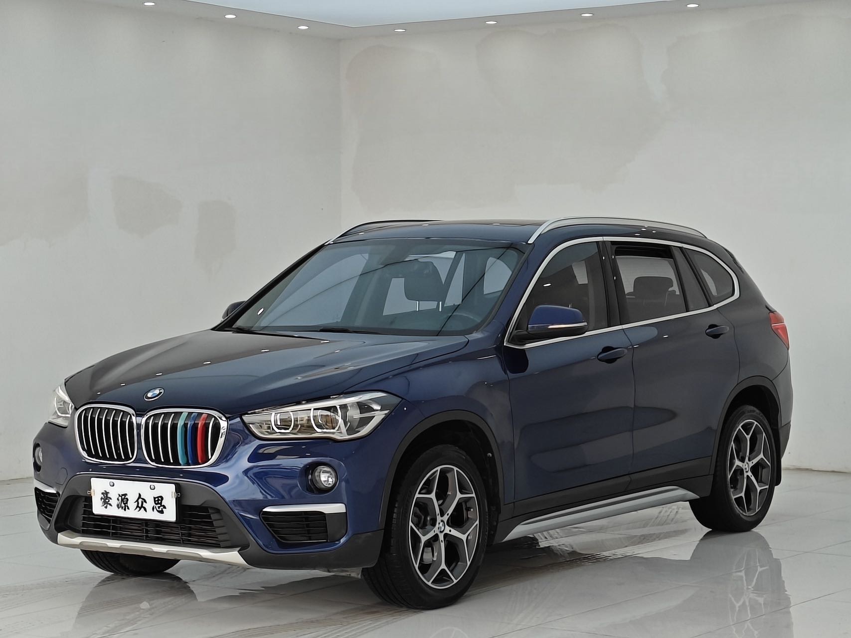 BMW X1 2019 BMW X1 2019 car image