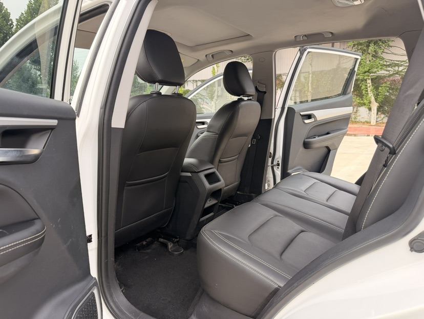 GEELY Vision X6 2020 car image #14