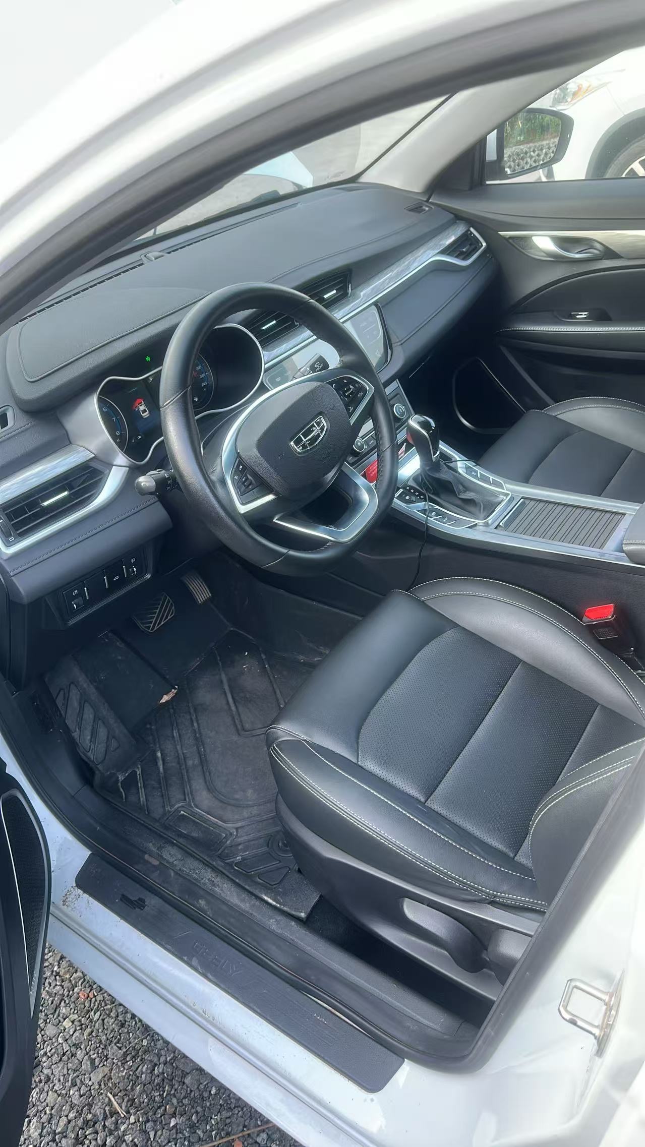 GEELY Emgrand 2020 #5 GEELY Emgrand 2020 car image #5