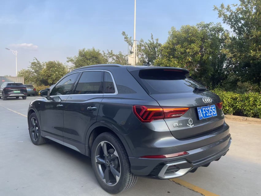 Audi Q3 2024 #3 Audi Q3 2024 car image #3