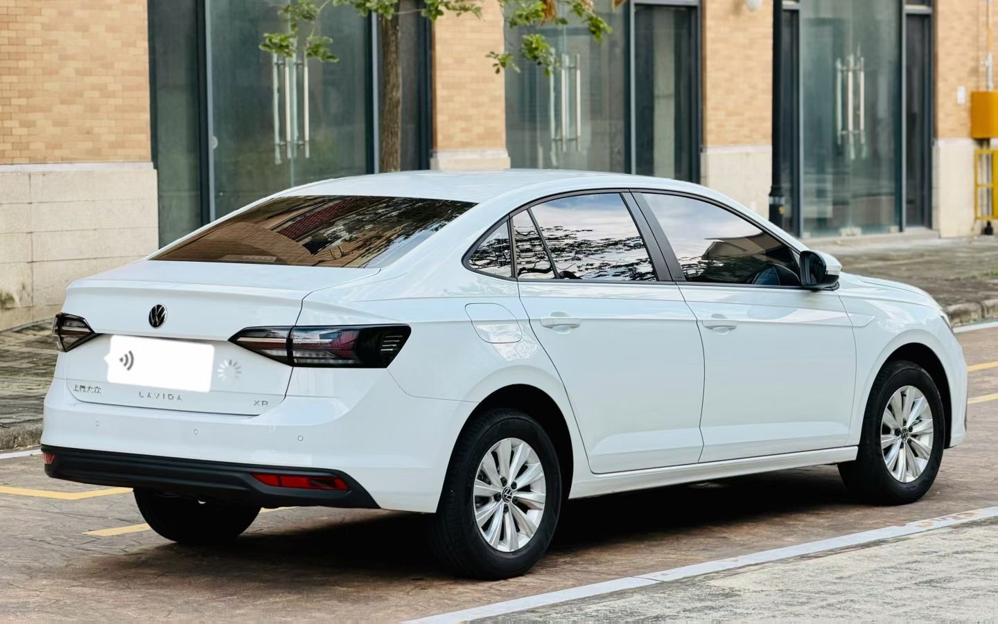 Volkswagen Lavida 2025 car image #9