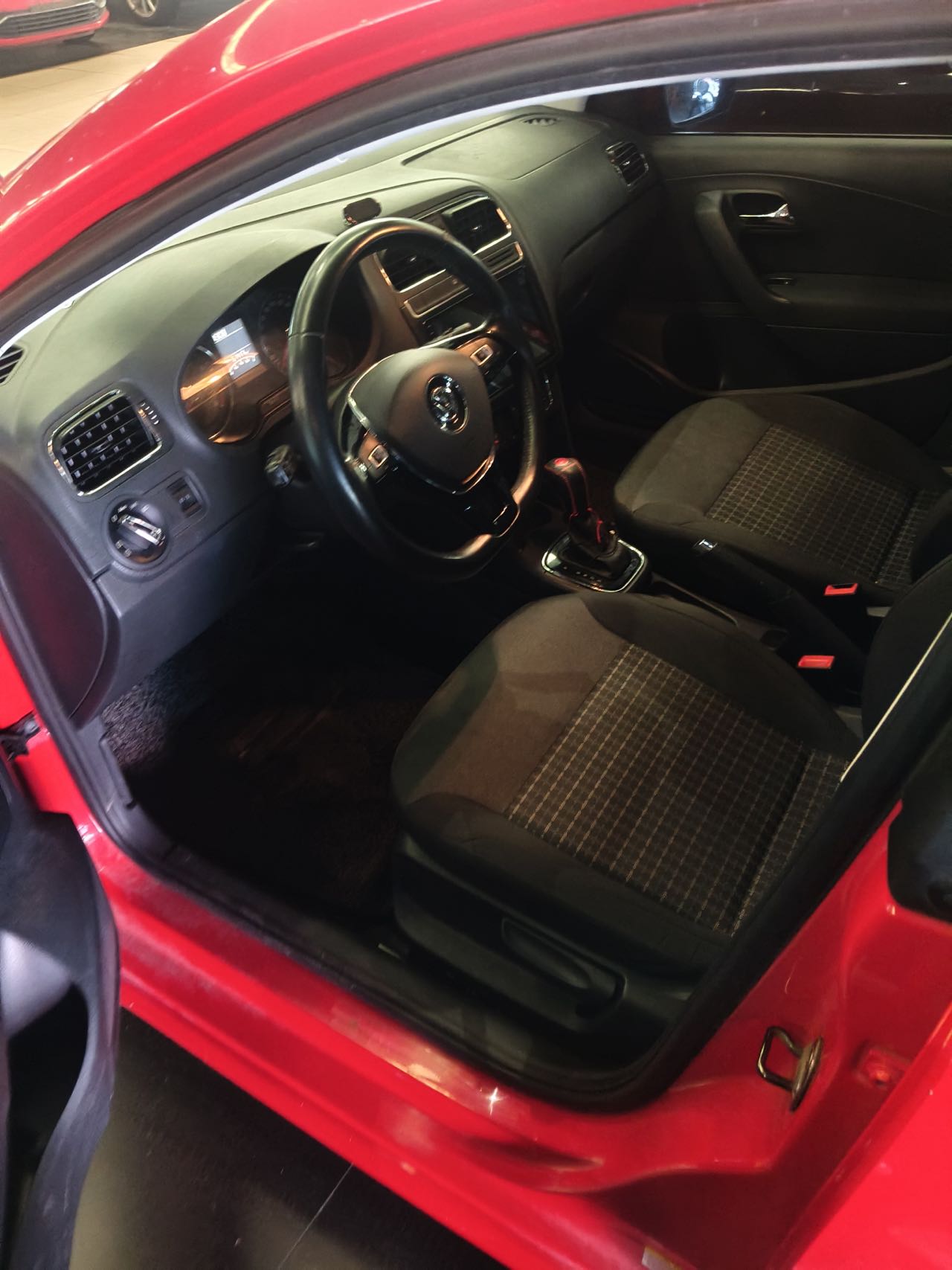 Volkswagen Polo 2017 #4 Volkswagen Polo 2017 car image #4