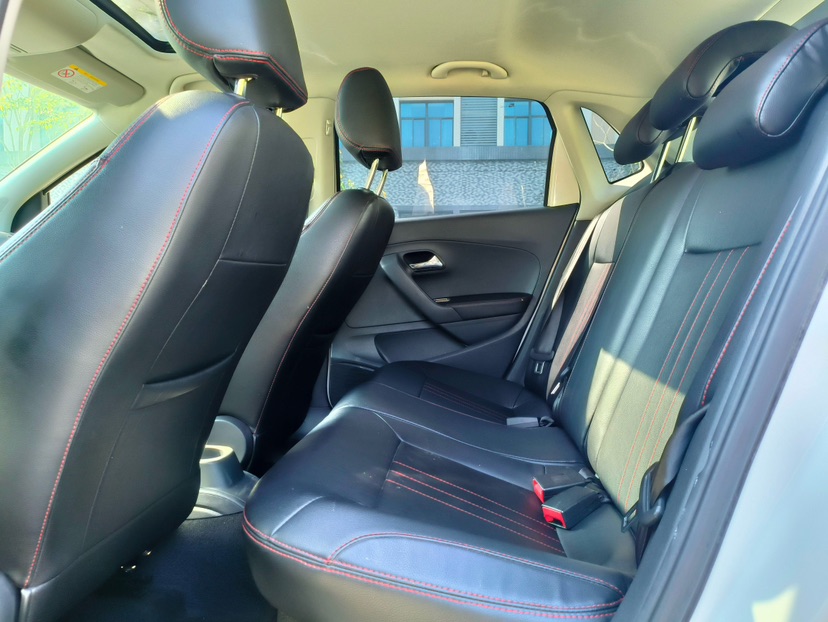 Volkswagen Polo 2019 car image #6
