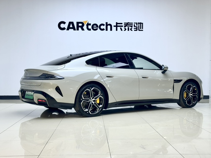 MI SU7 2025 car image #3