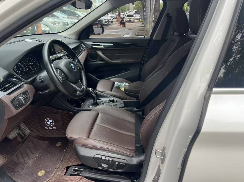 BMW X1 2019 car image #3