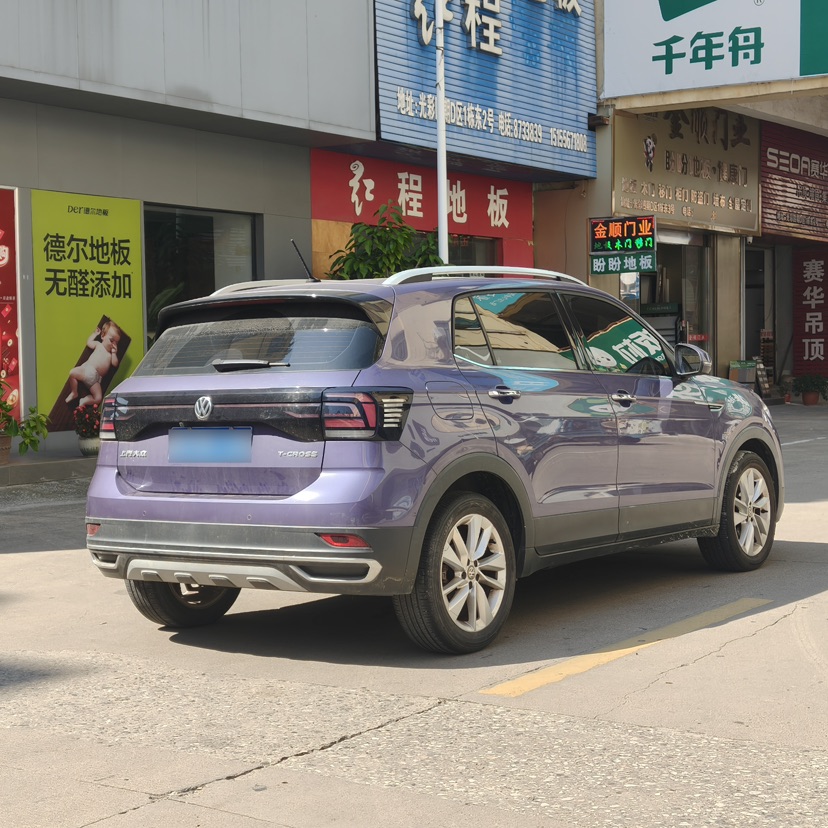 Volkswagen T-Cross 2019 #5 Volkswagen T-Cross 2019 car image #5
