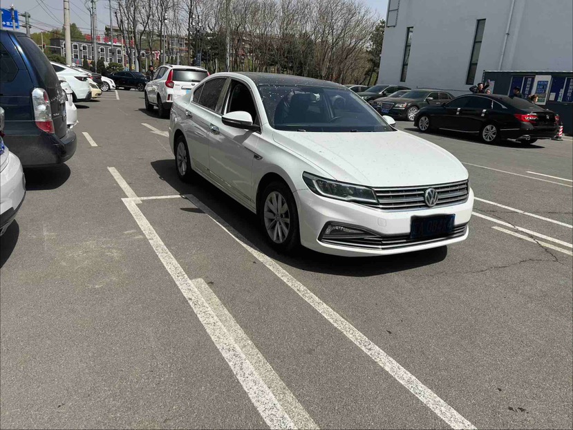 Volkswagen Bora 2019 car image #2