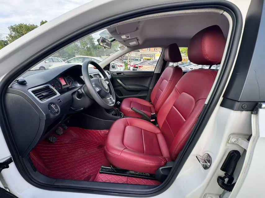 Volkswagen Santana 2015 car image #4