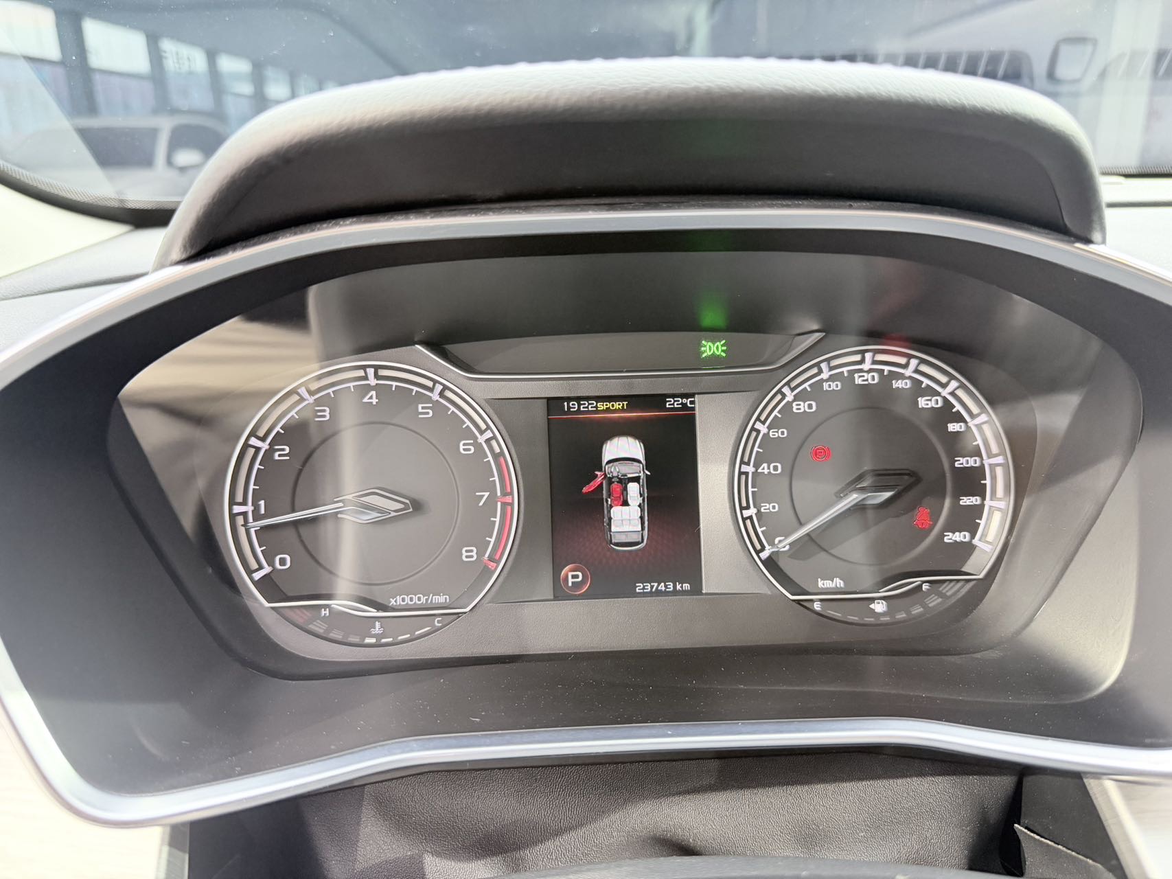 GEELY Coolray 2022 #15 GEELY Coolray 2022 car image #15