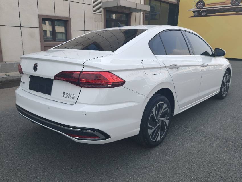 Volkswagen Bora 2022 car image #5
