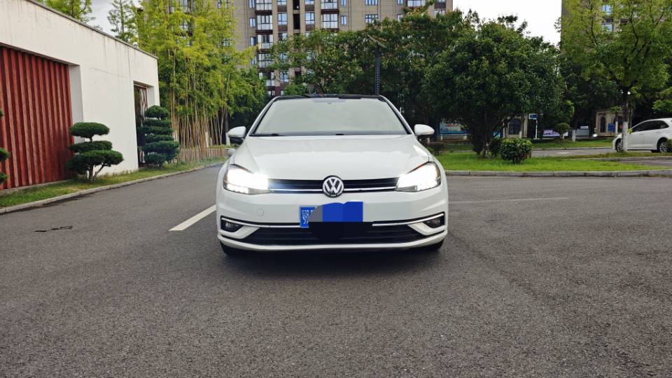 Volkswagen Golf 2020 #2 Volkswagen Golf 2020 car image #2