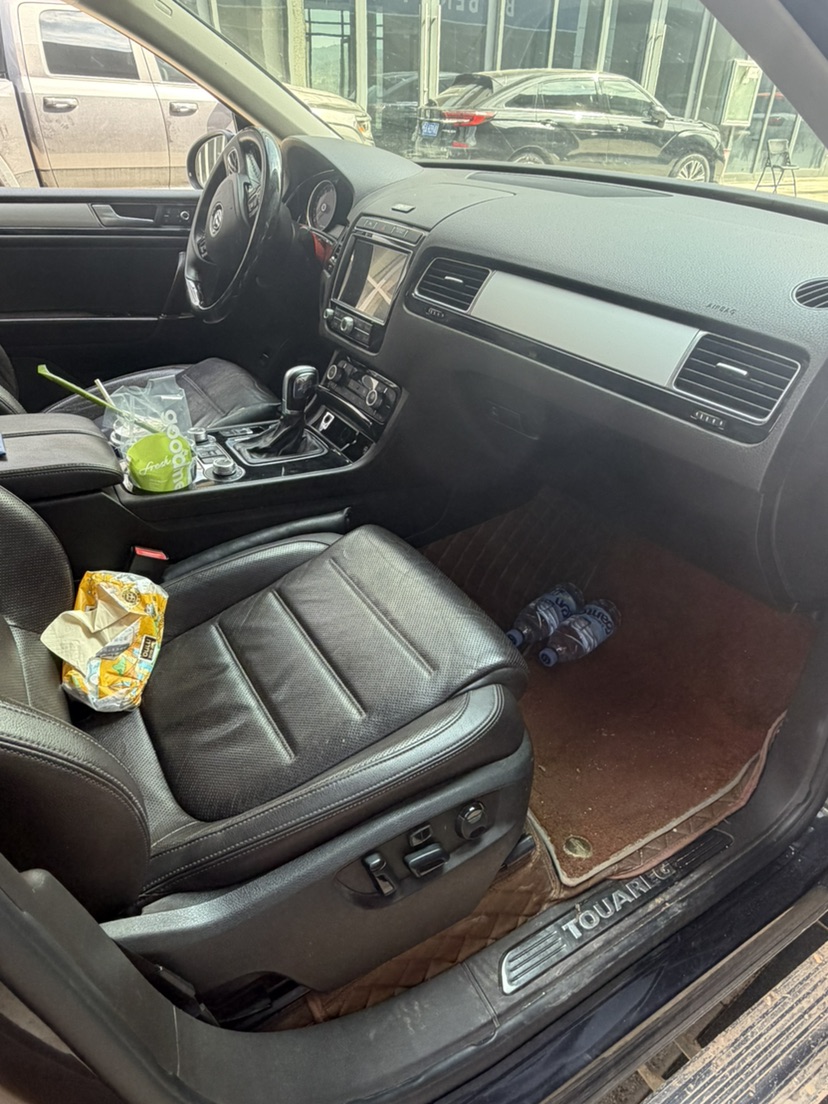 Volkswagen Touareg 2019 car image #5