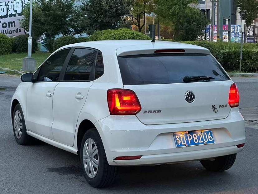 Volkswagen Polo 2017 car image #8