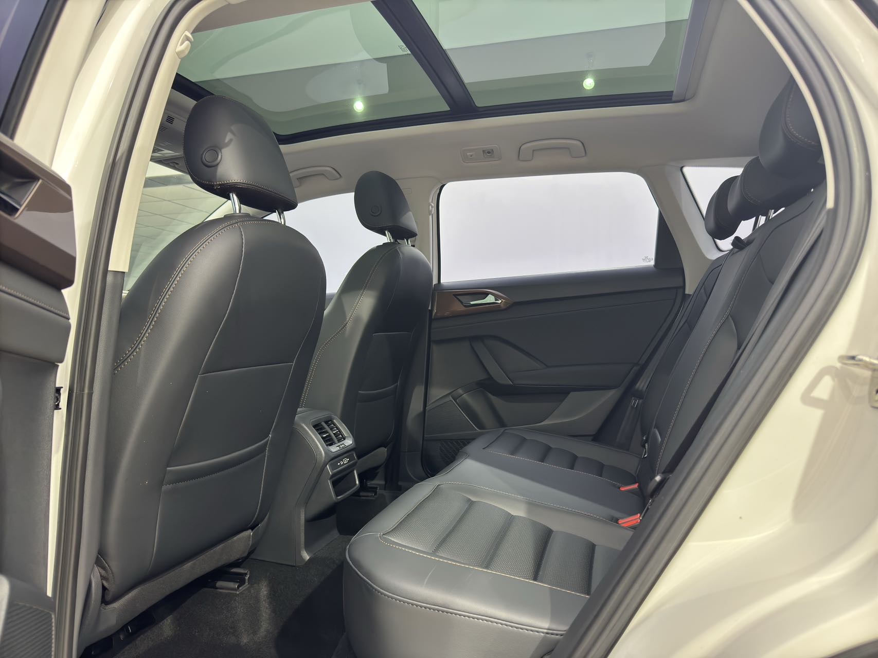 Volkswagen Tharu 2023 #8 Volkswagen Tharu 2023 car image #8