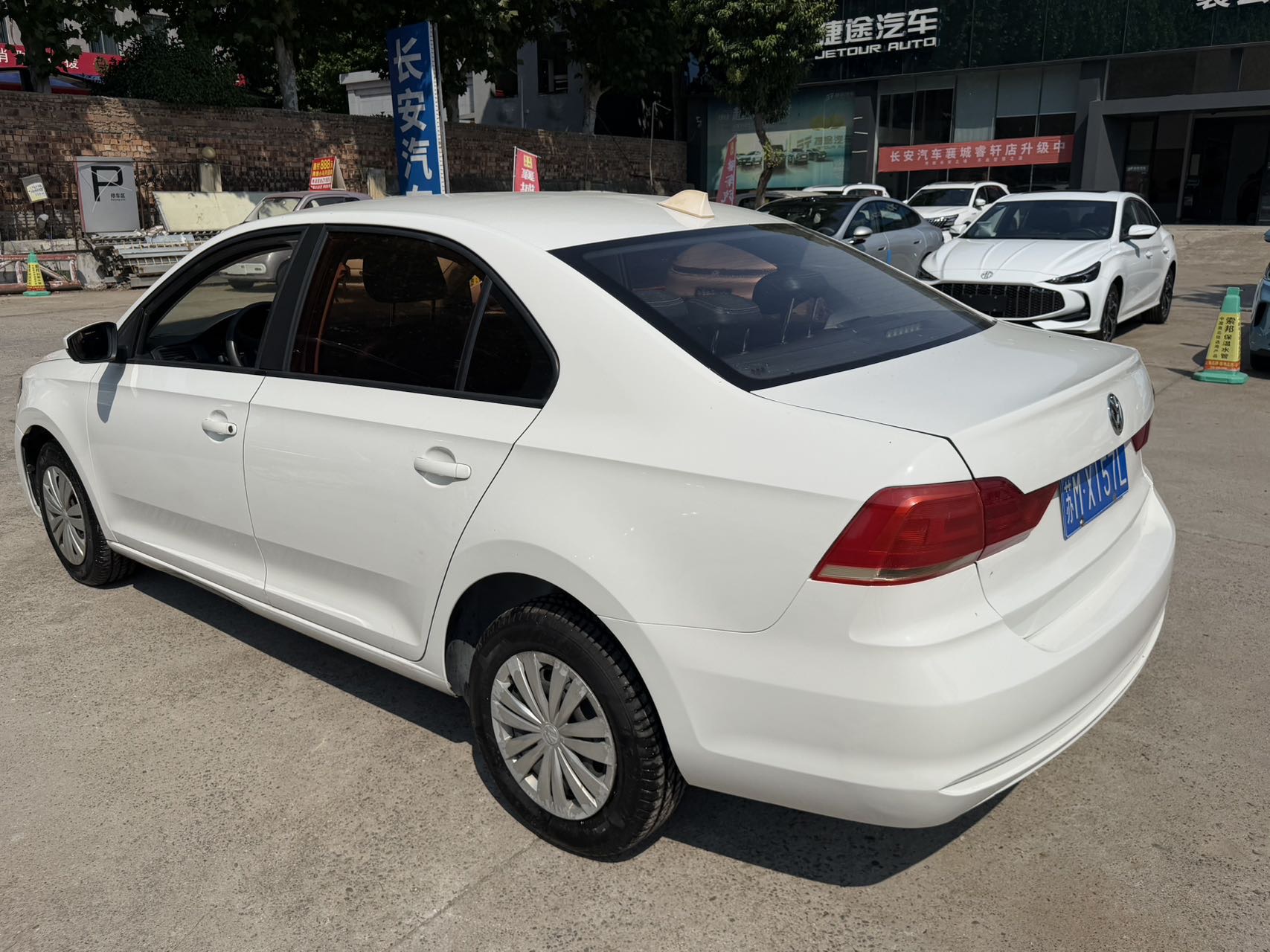Volkswagen Santana 2018 car image #6