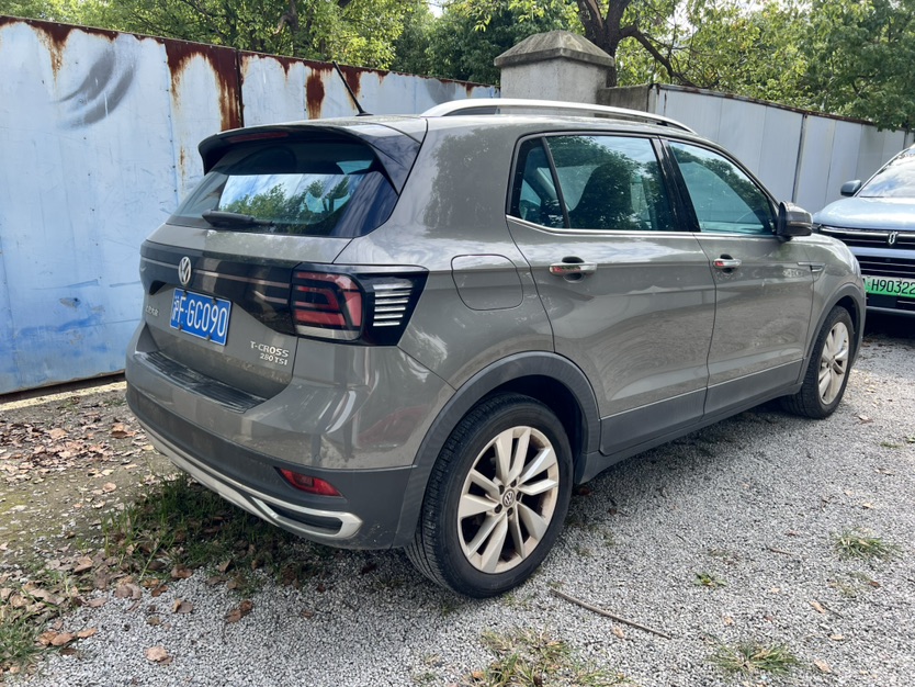 Volkswagen T-Cross 2020 #4 Volkswagen T-Cross 2020 car image #4