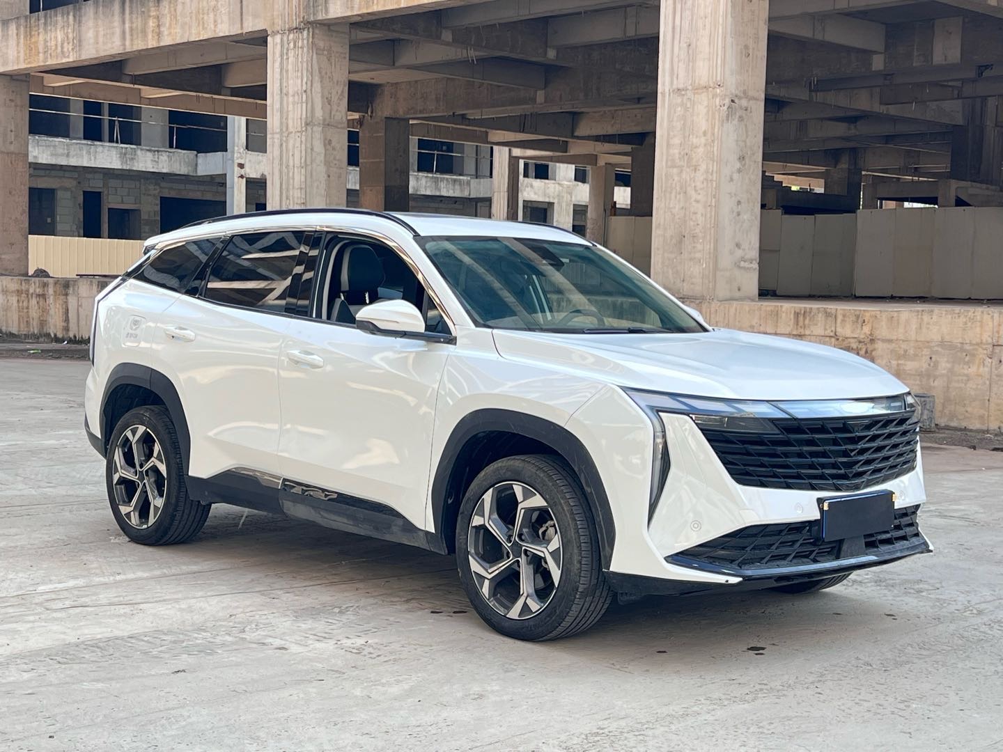 GEELY Boyue L 2024 صورة سيارة #3