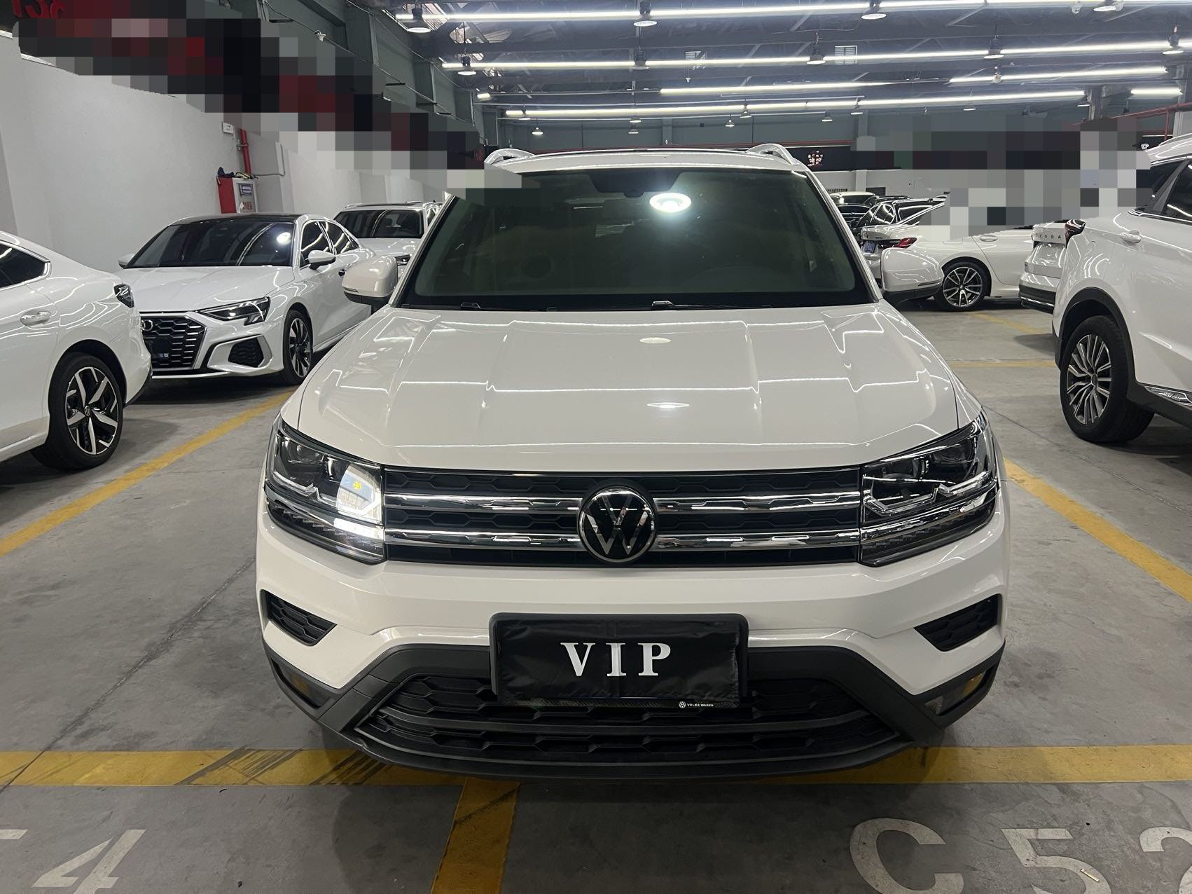 Volkswagen Tharu 2023 car image #2