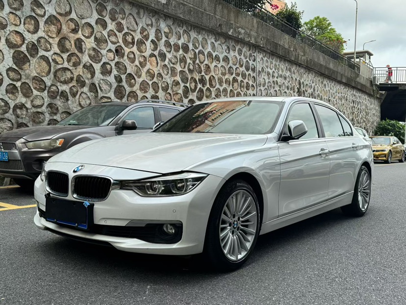 BMW 3 Series 2018 BMW 3 Series 2018 car image