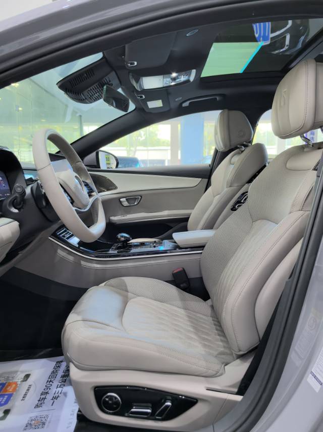 BYD Han 2025 #4 BYD Han 2025 car image #4