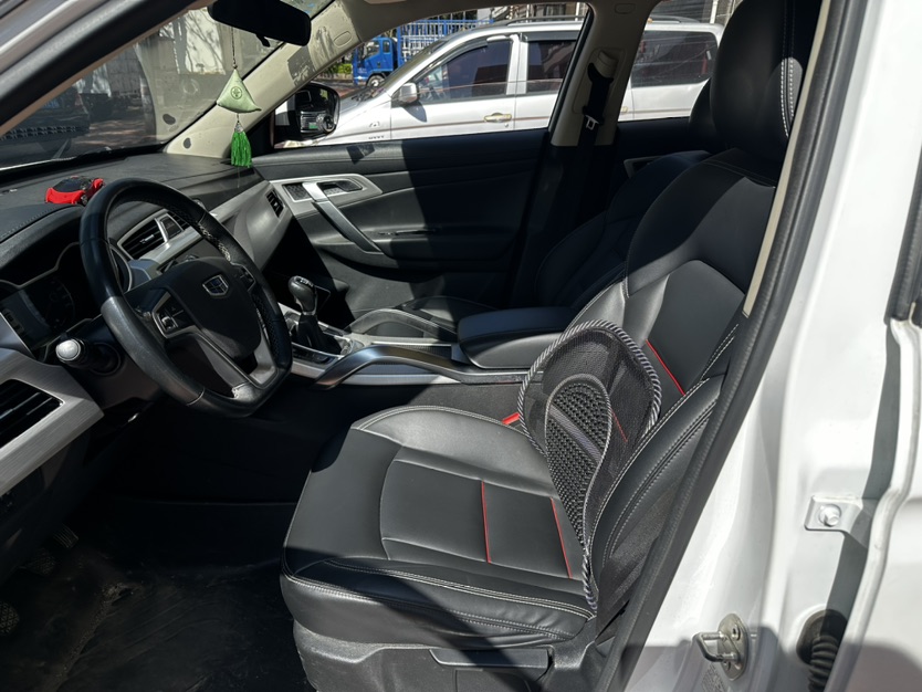 GEELY Boyue 2018 car image #5