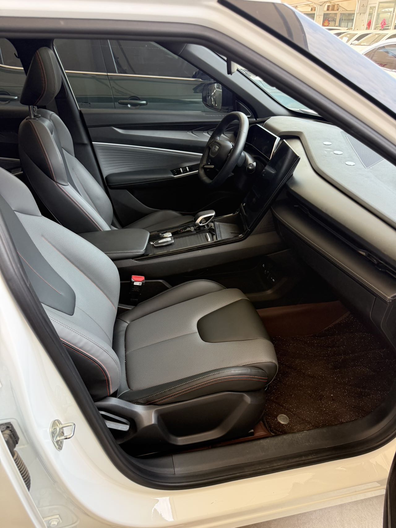 GEELY Boyue 2024 #5 GEELY Boyue 2024 car image #5