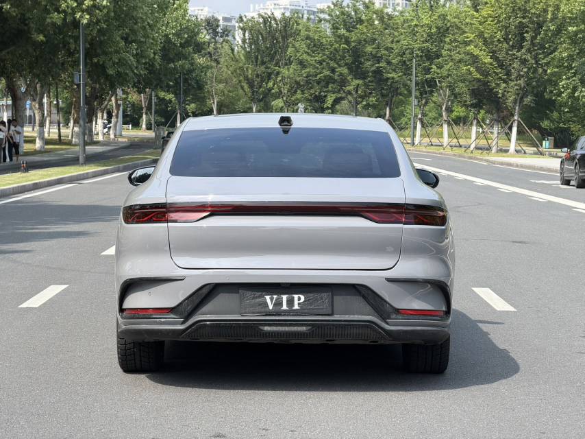 BYD Han 2025 #8 BYD Han 2025 car image #8