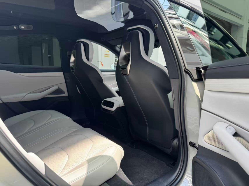 MI SU7 2024 car image #20