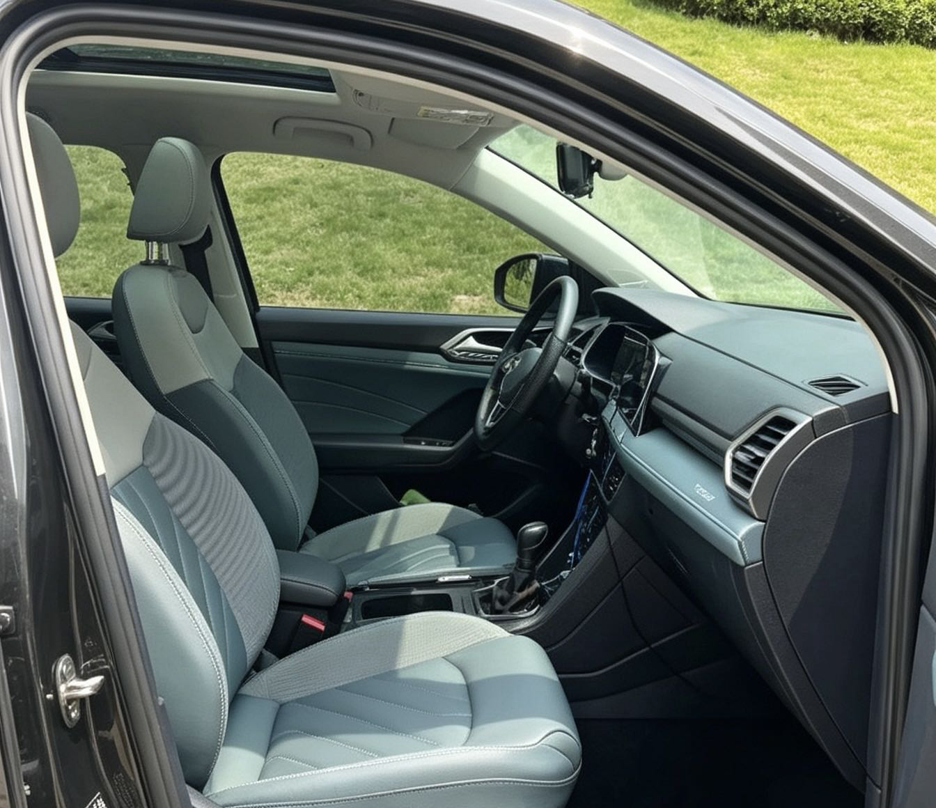 Volkswagen Tharu 2023 car image #6