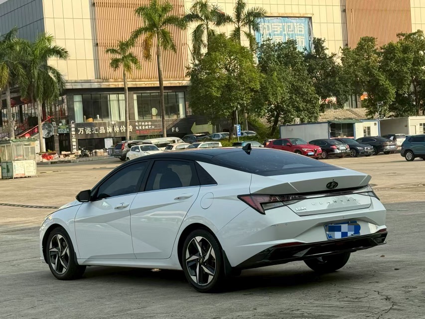Hyundai Elantra 2021 car image #5