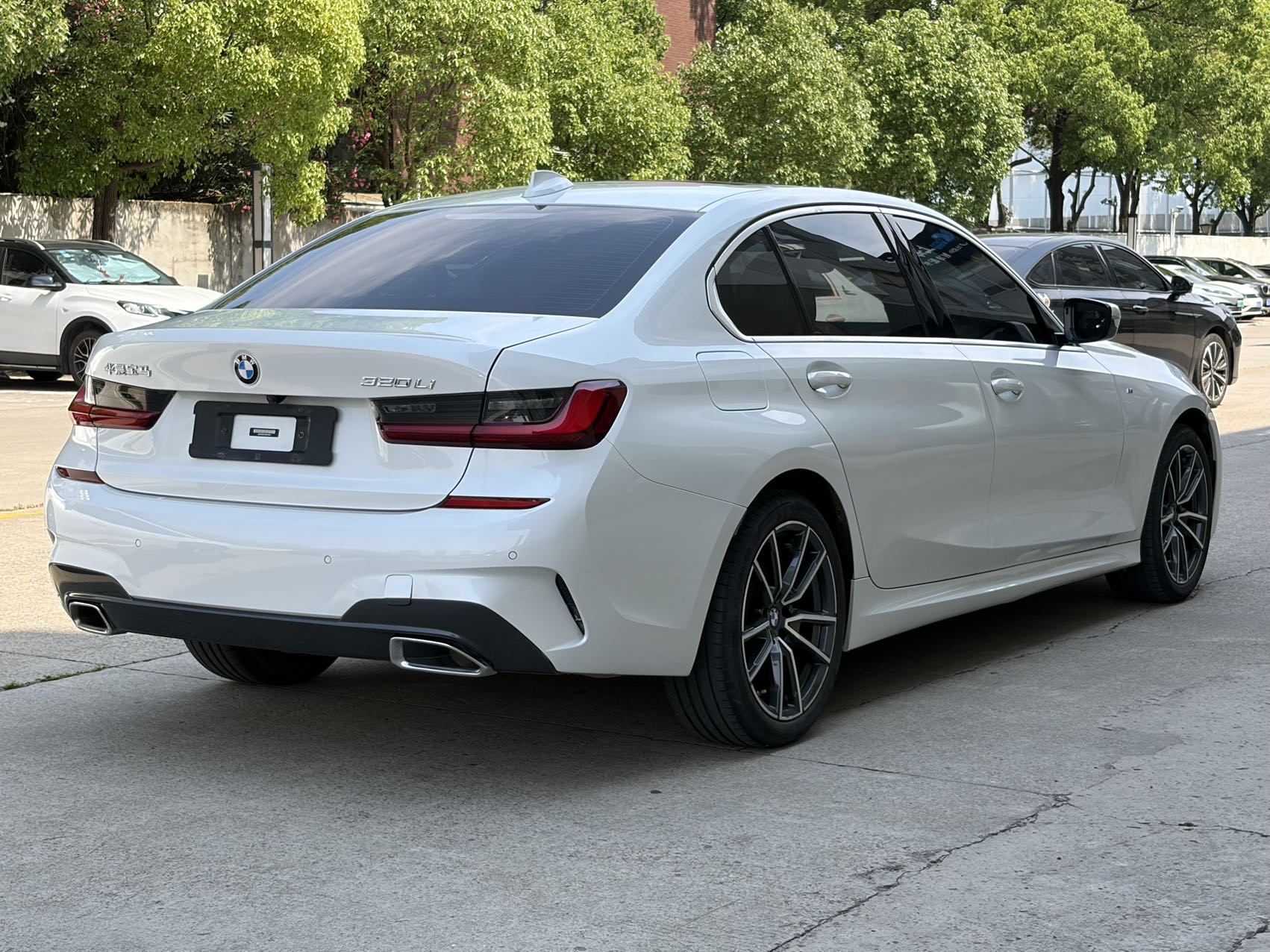 BMW 3 Series 2022 #11 BMW 3 Series 2022 car image #11