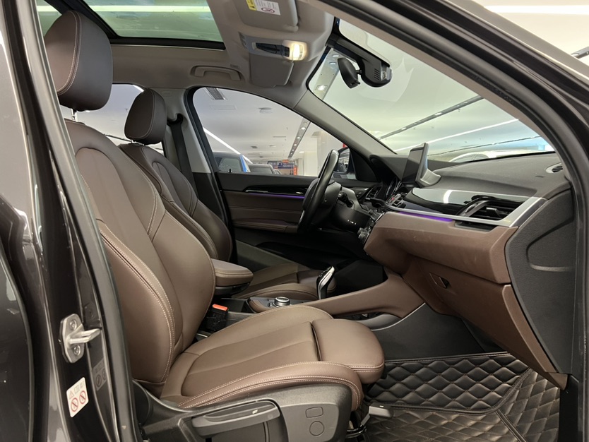 BMW X1 2020 car image #6